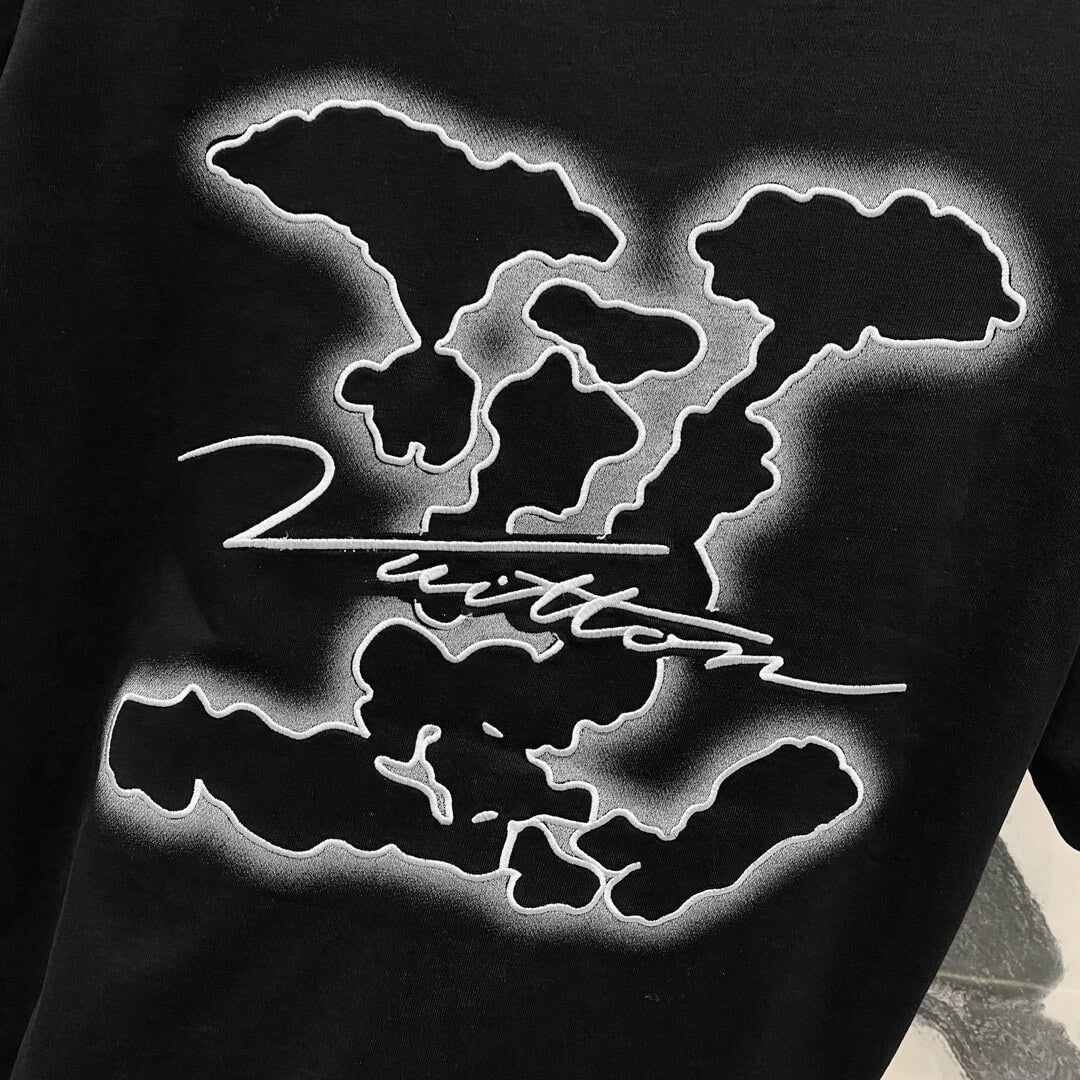 Camiseta bordada con inyección de tinta