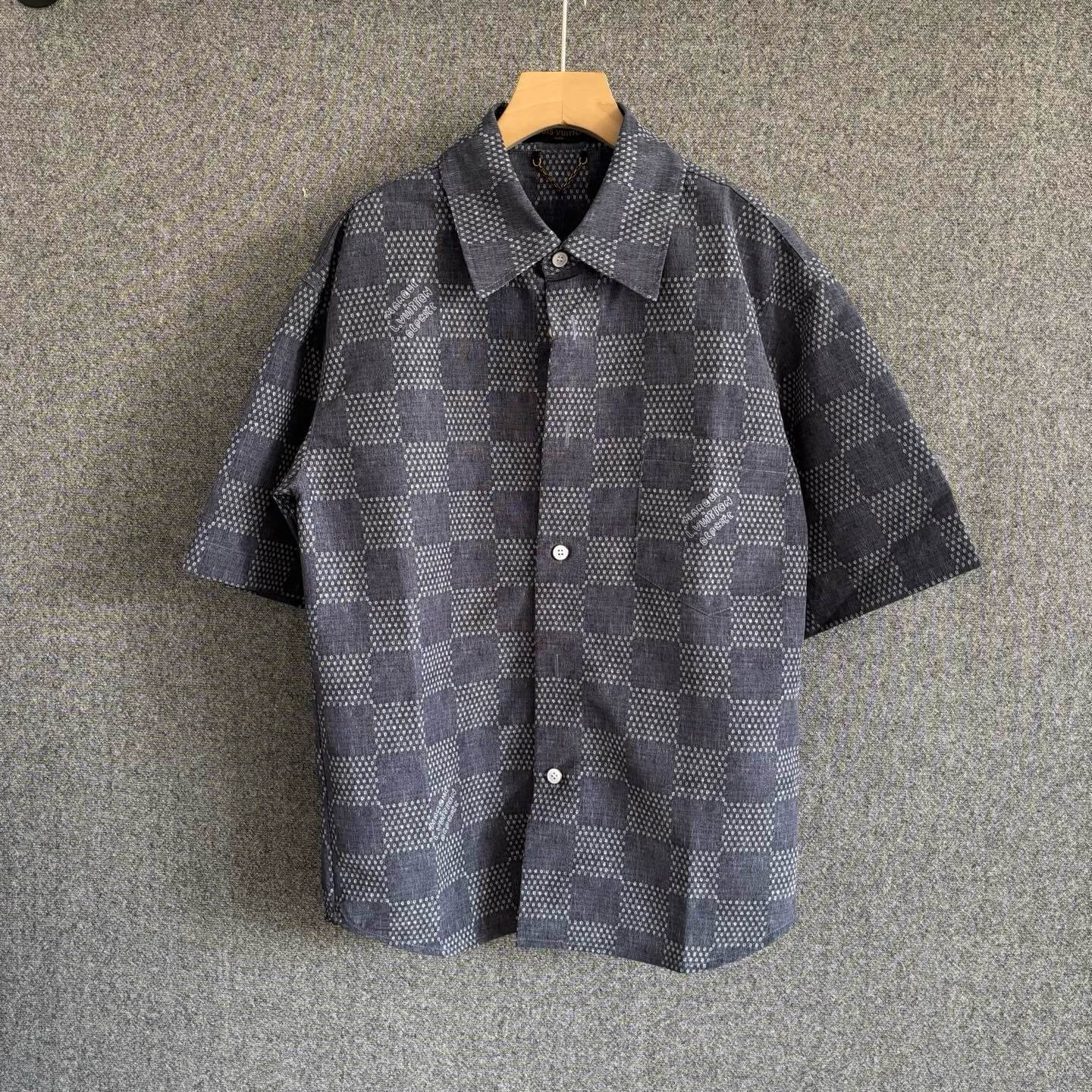 Collared Short Sleeve Checkered Shirt