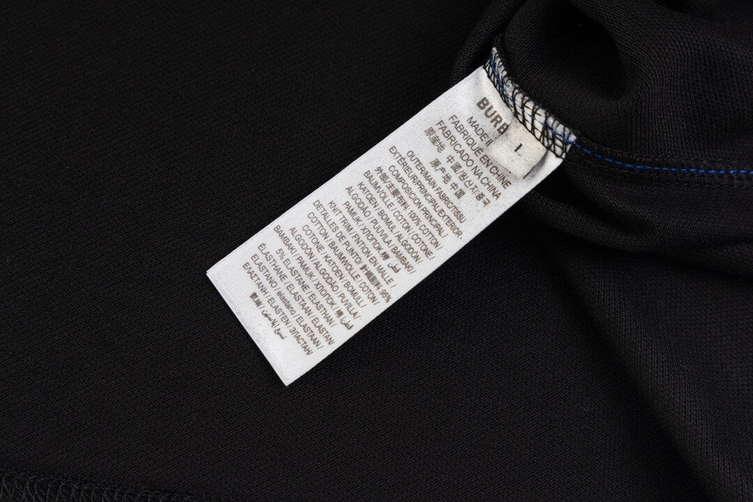 Camiseta polo con bordado de caballo de guerra en la cintura