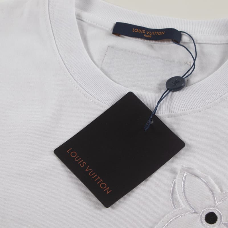 T-shirt brodé Patch 2025