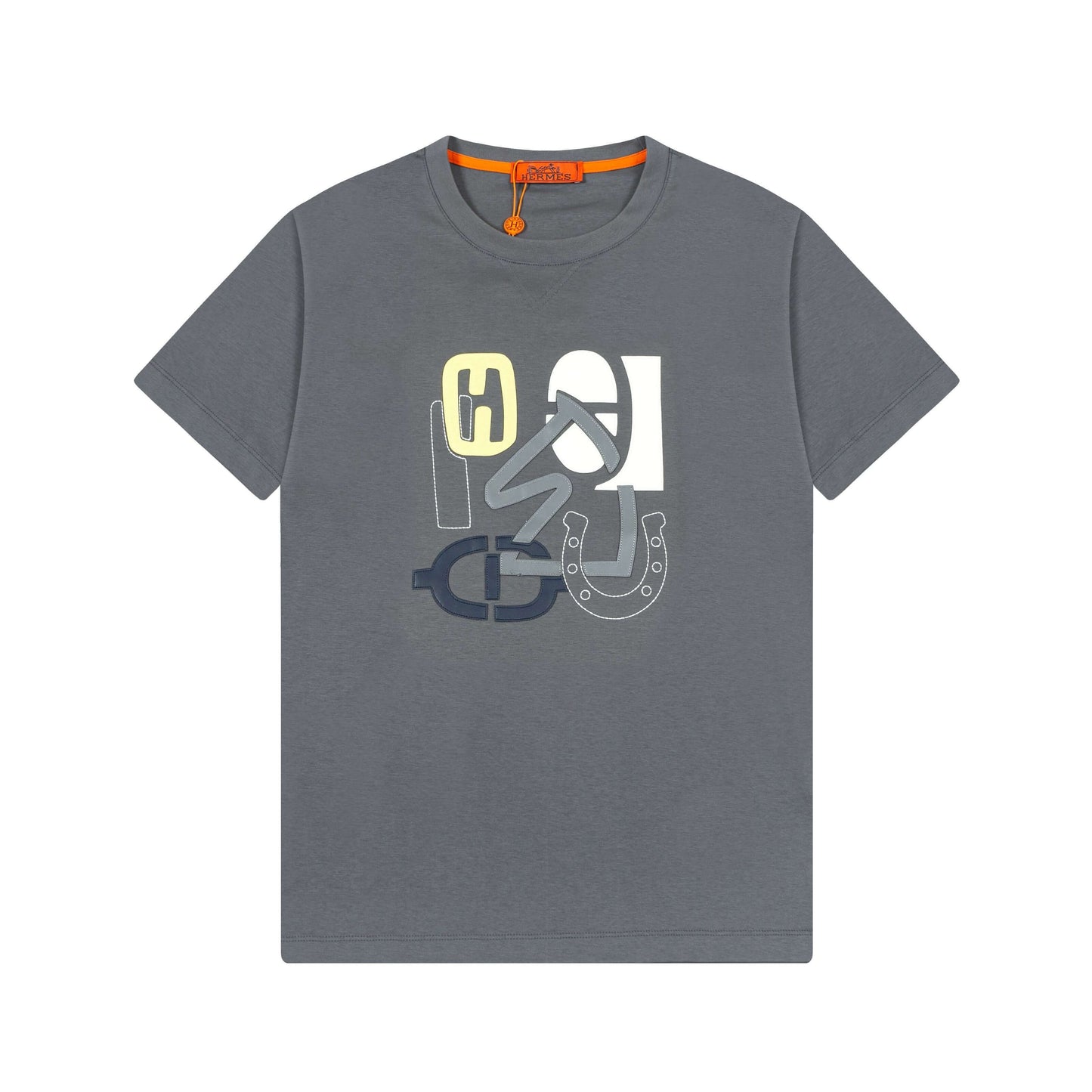 Camiseta con bordado de parche de cuero