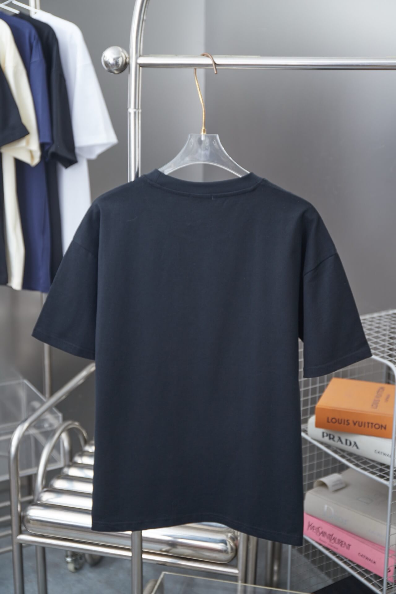 Camiseta con bordado de pulpo