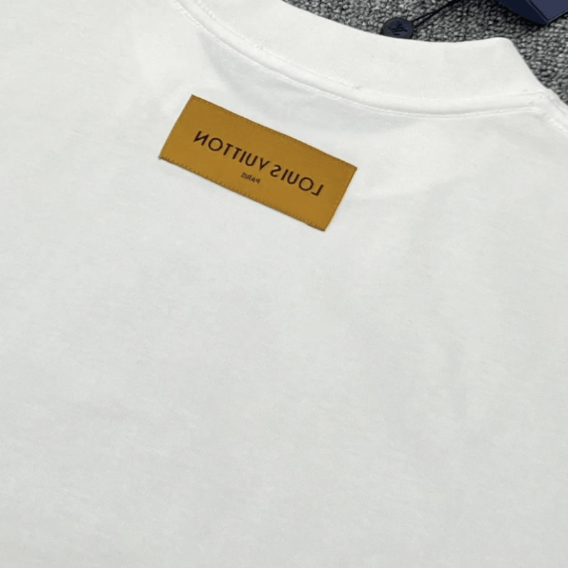 Nueva camiseta estampada 2025