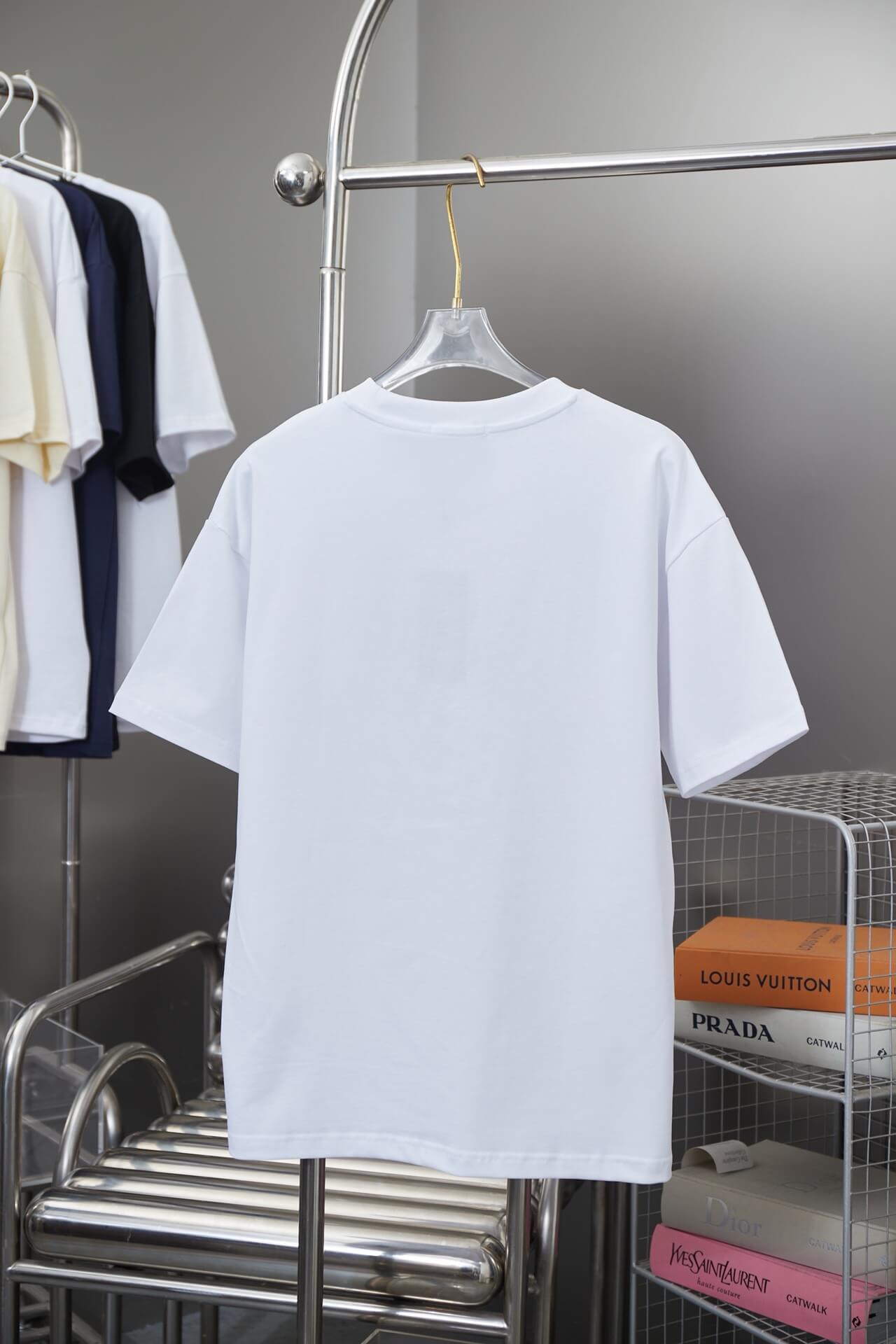 Camiseta con estampado de caballero