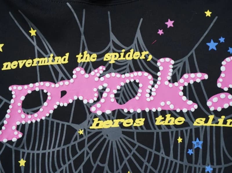 Sudadera con capucha clásica web negra y rosa