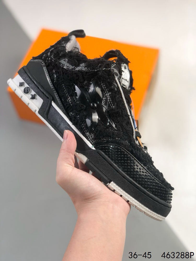 Nueva zapatilla de moda negra