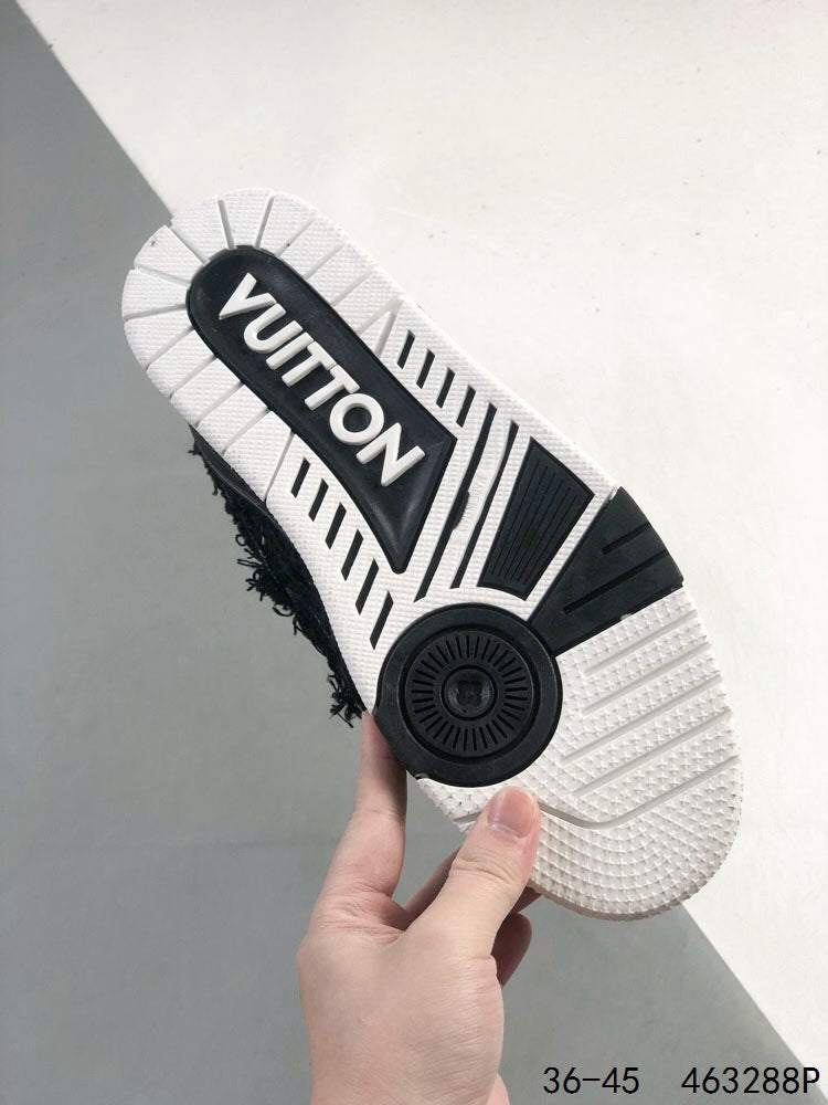 Nueva zapatilla de moda negra