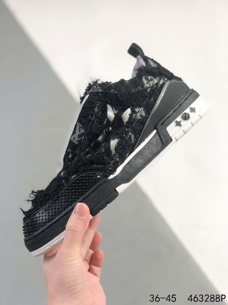Nueva zapatilla de moda negra