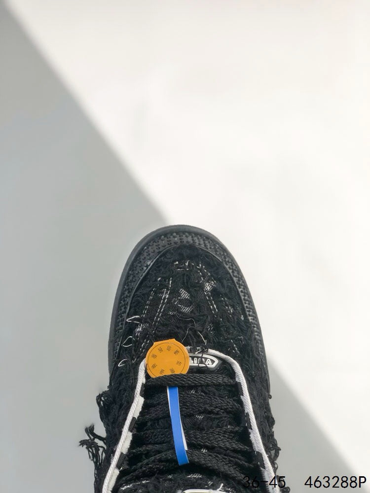 Nueva zapatilla de moda negra