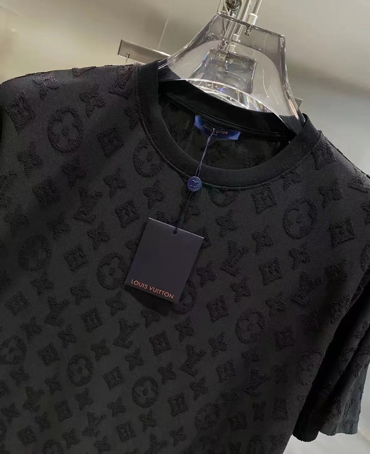Camiseta de manga corta con cuello redondo de espuma