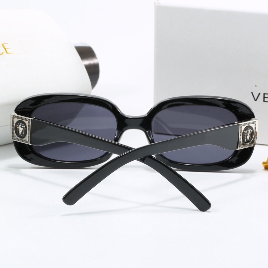 Gafas de sol retro con montura cuadrada pequeña
