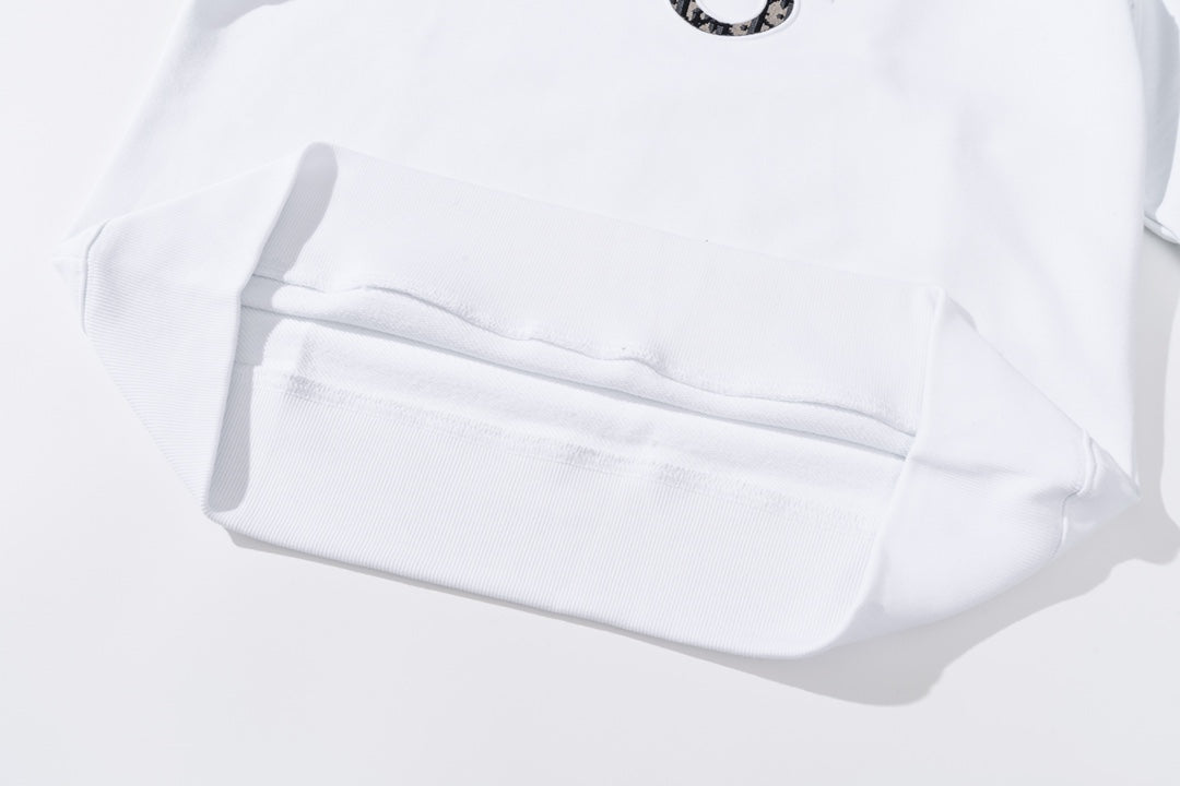 Sudadera clásica con estampado superpuesto