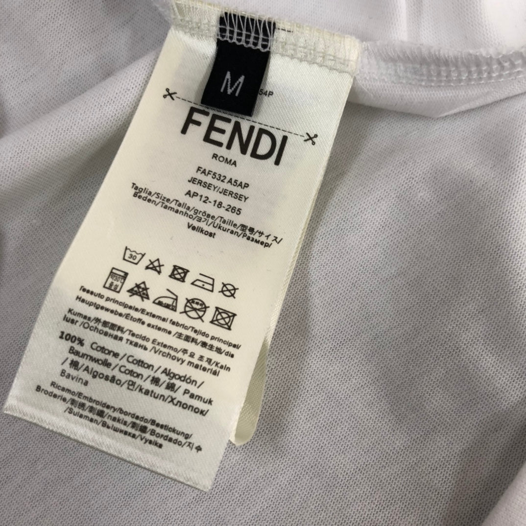 Camiseta con estampado de oso