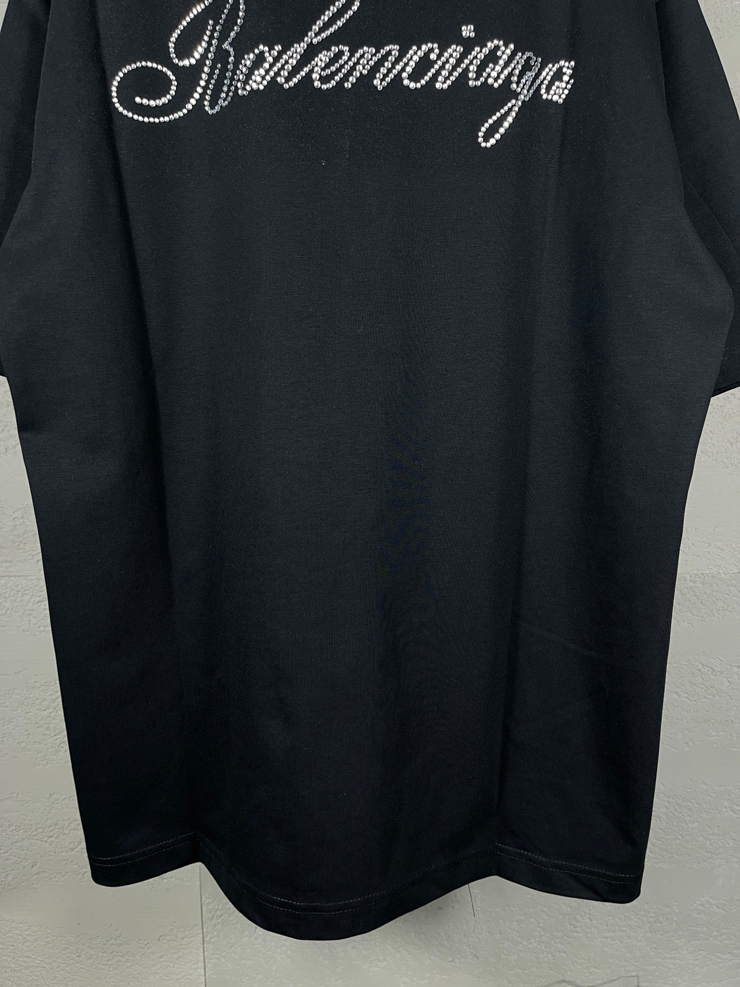 Camiseta con letras de diamante