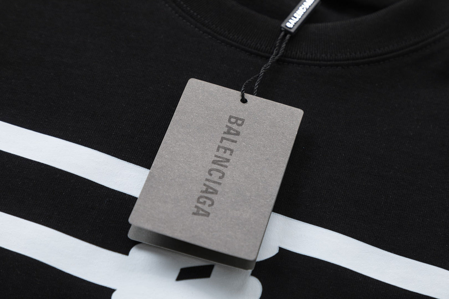 Camiseta clásica con estampado de doble B