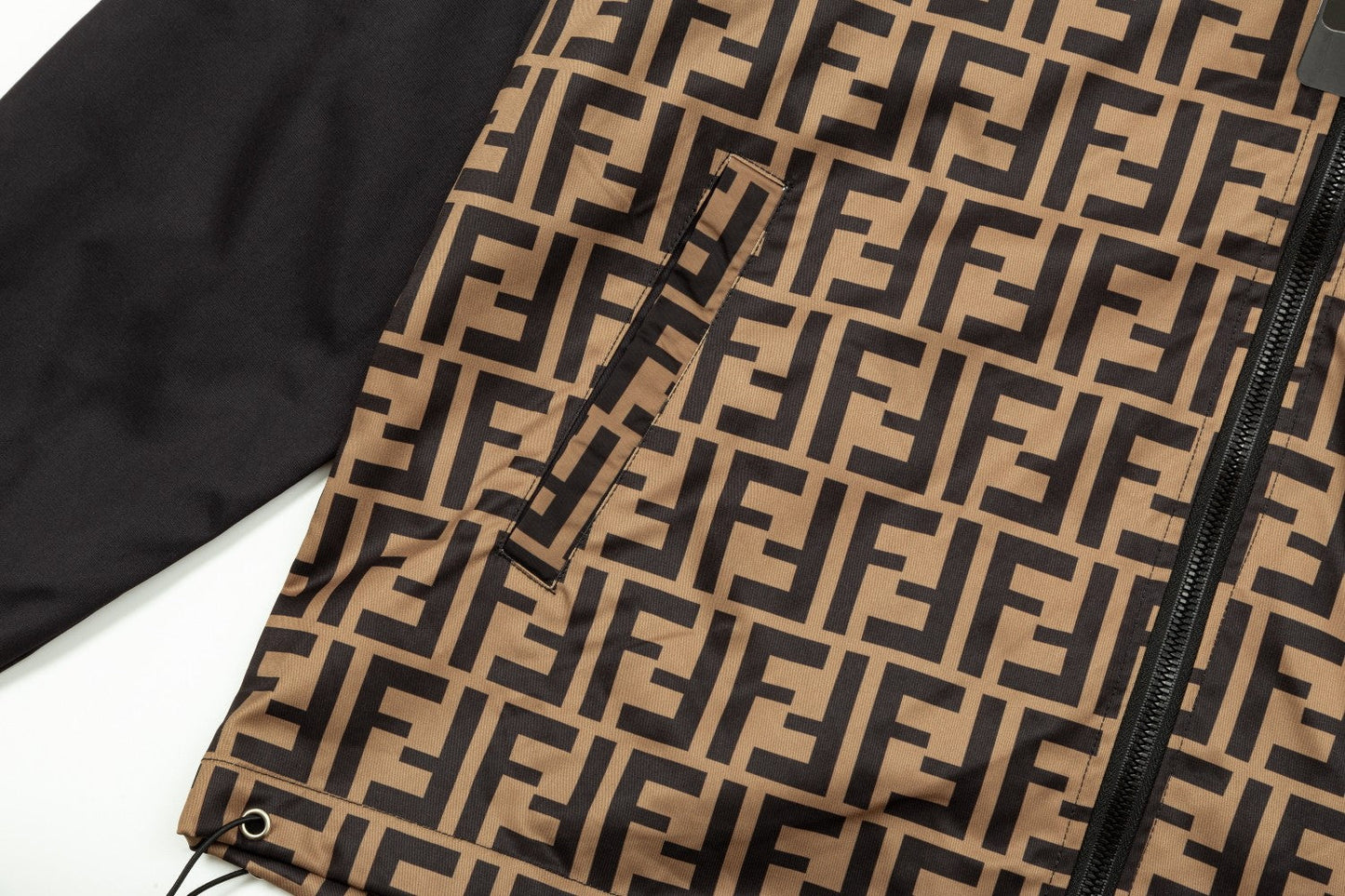 Cortavientos con estampado de gafas