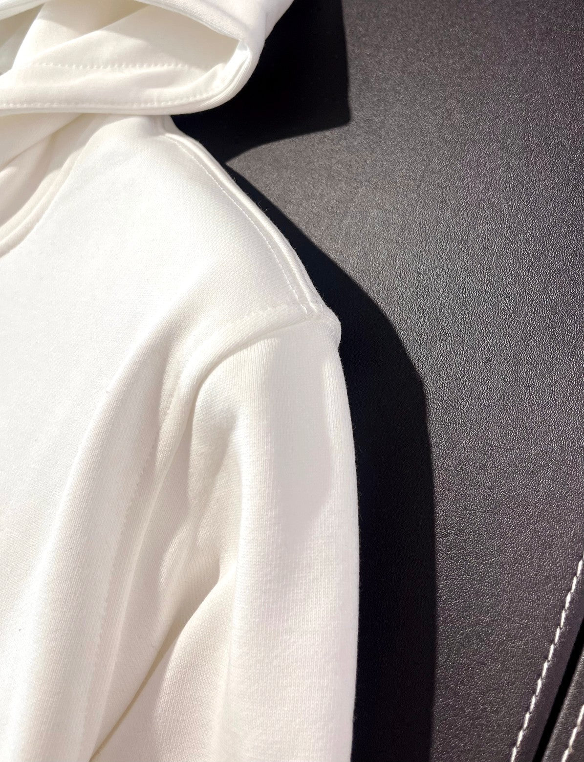Sudadera con capucha clásica con estampado de letras