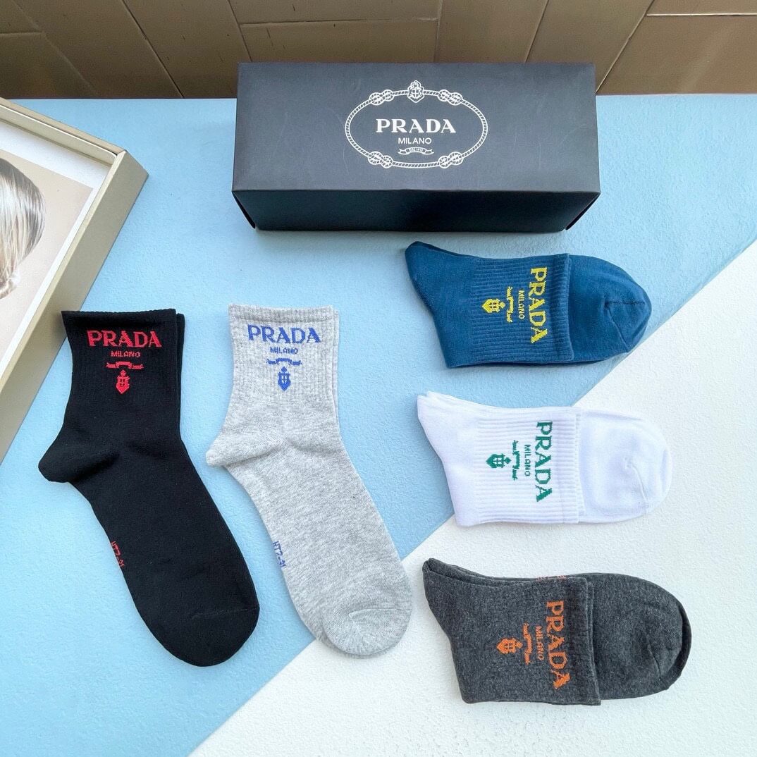 Calcetines con estampado de letras