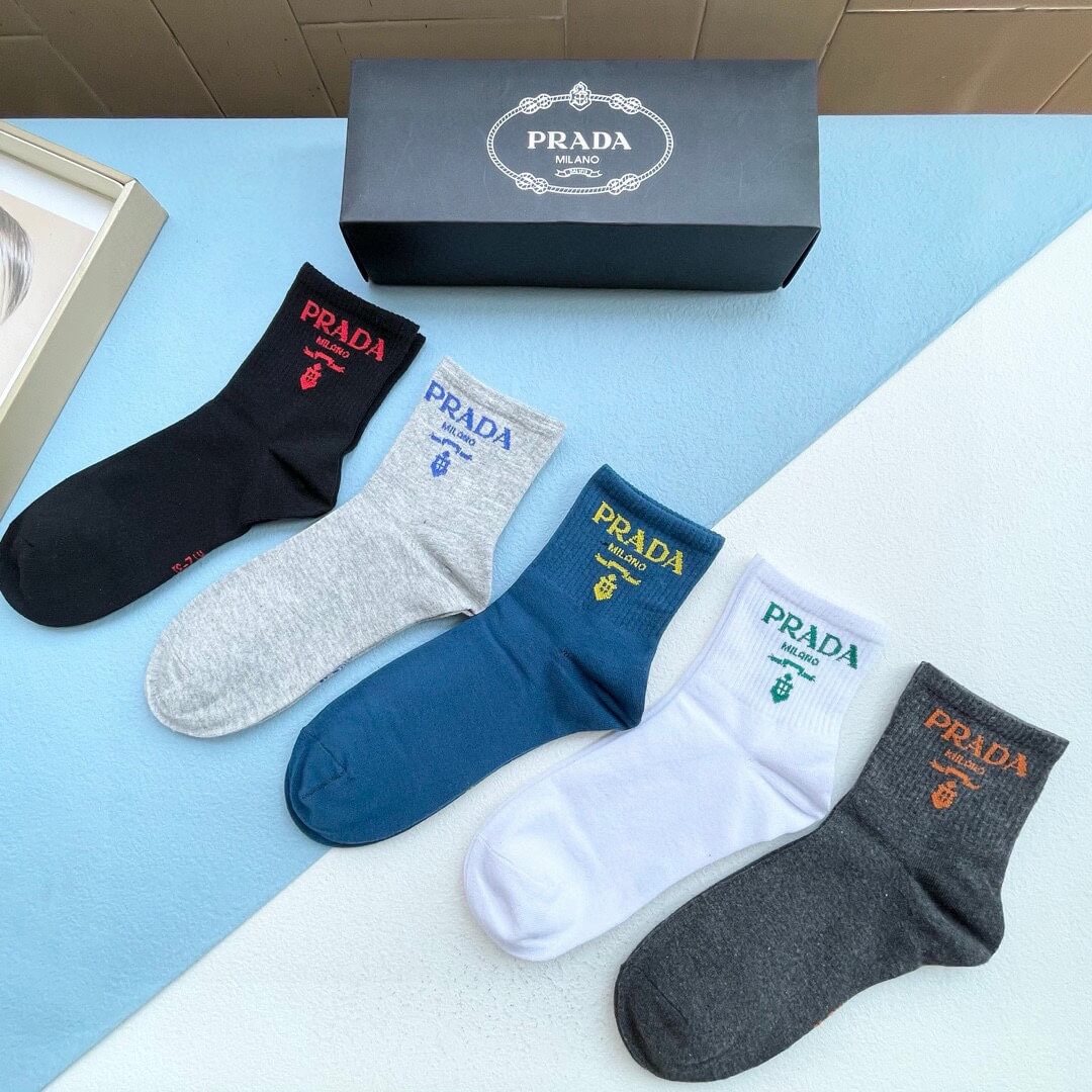 Calcetines con estampado de letras