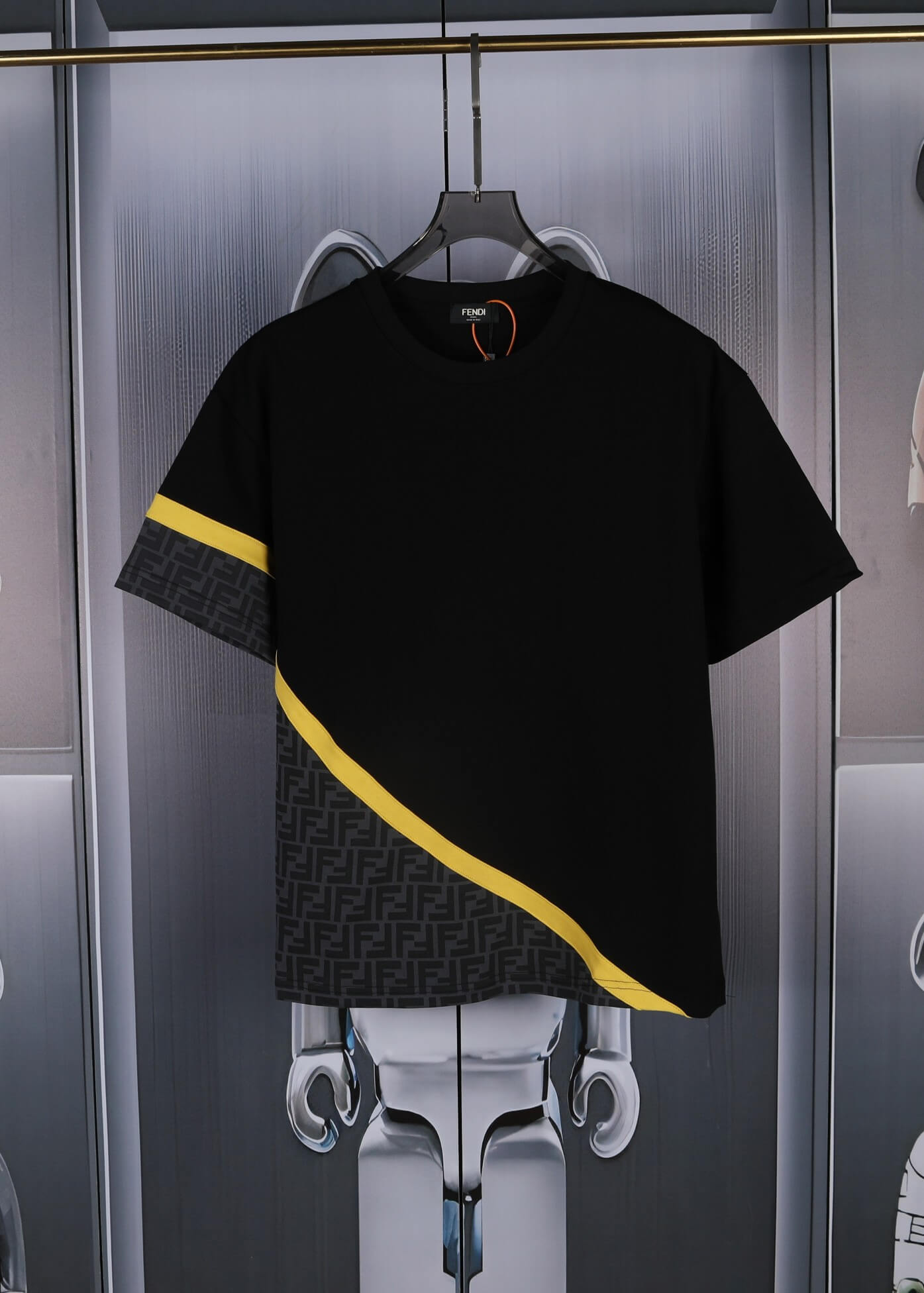 Camiseta con costuras en bloques de color