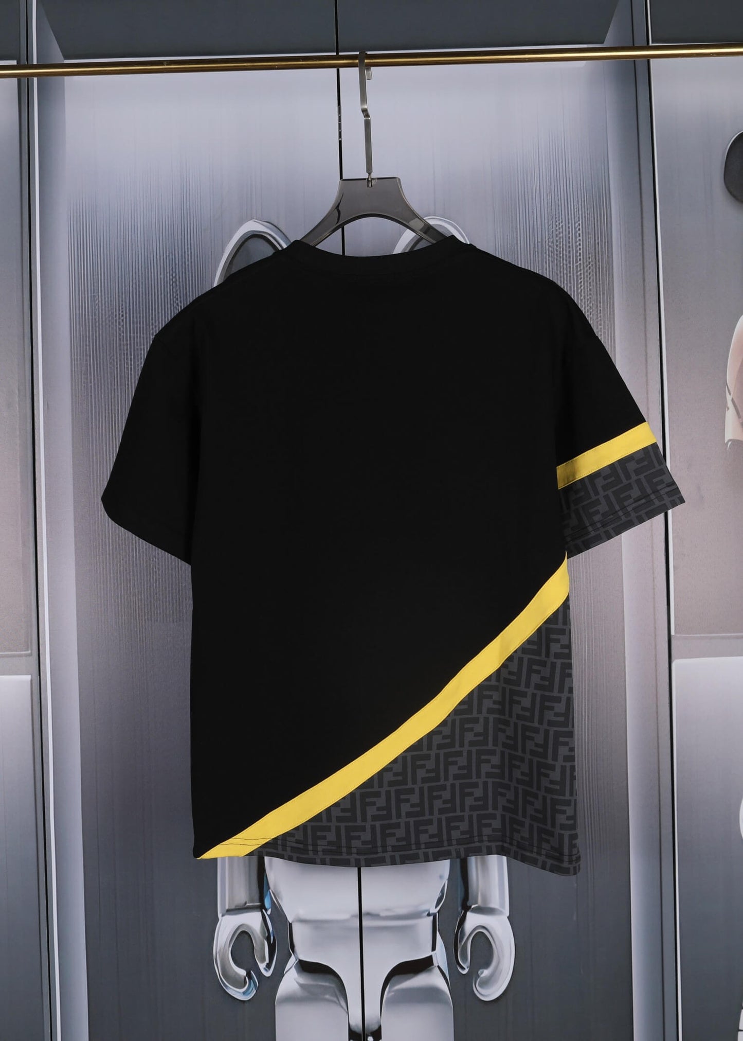 Camiseta con costuras en bloques de color