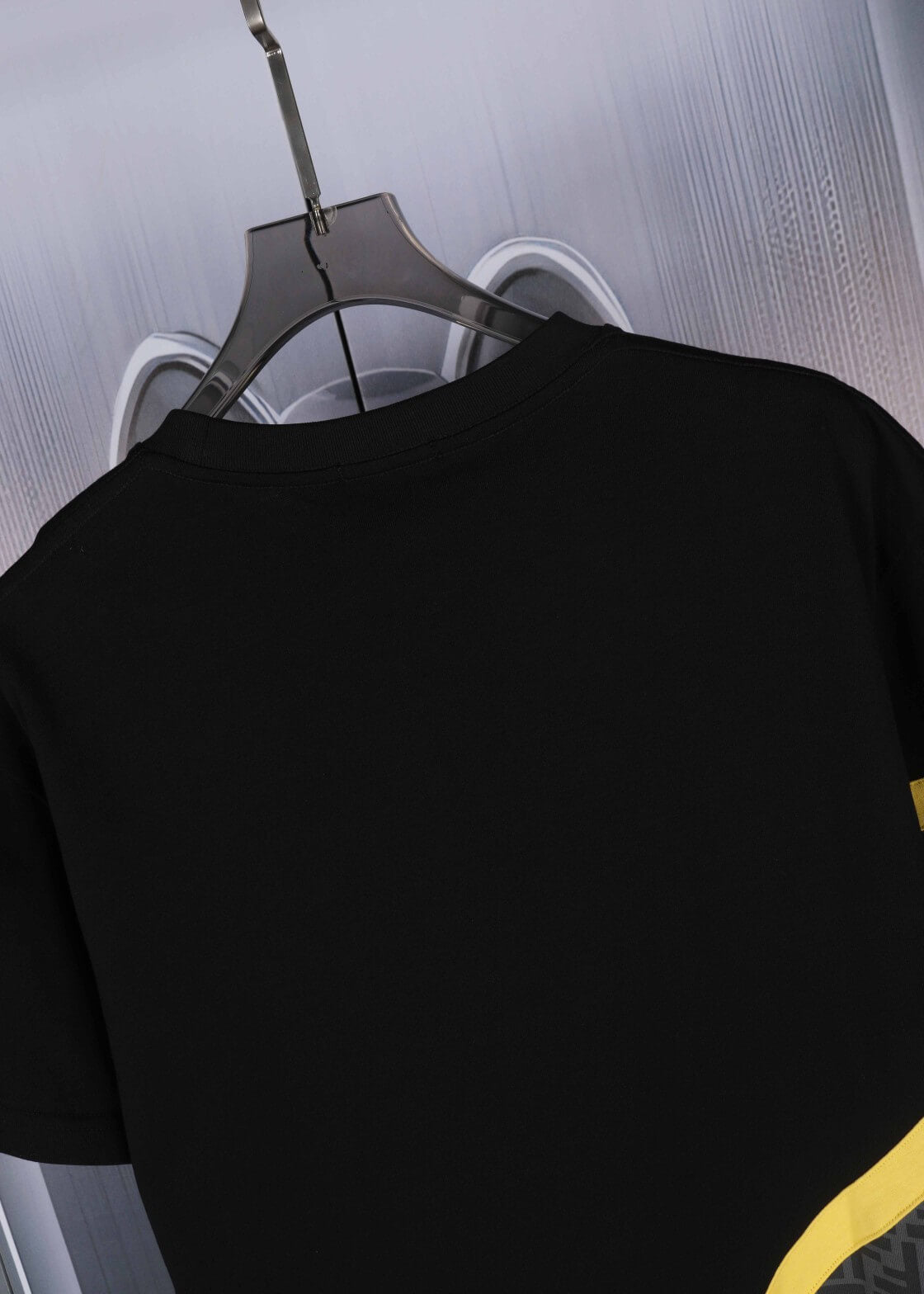 Camiseta con costuras en bloques de color