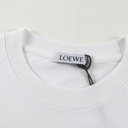 Camiseta con relieve 2025