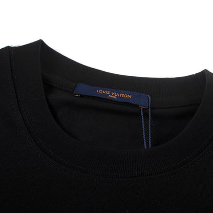 Camiseta bordada con parche 2025