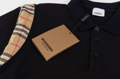 Camiseta polo con costuras de rayas marrones