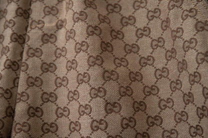 Pantalones cortos marrones con estampado integral
