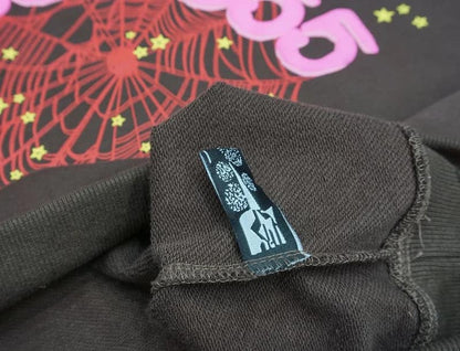 Sudadera con capucha clásica marrón con número