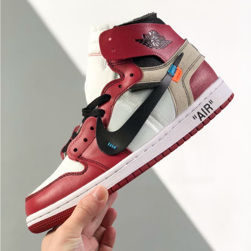 Zapatillas clásicas rojas