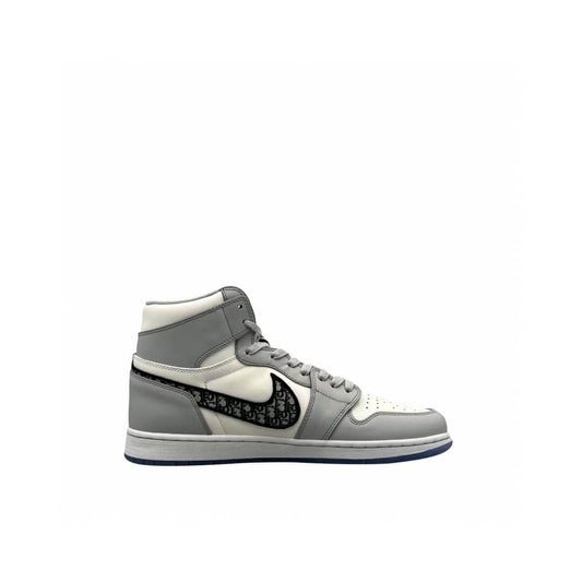 New High-Top Sneaker