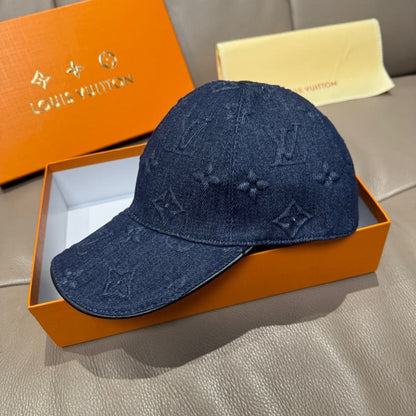 Gorra de béisbol de mezclilla en relieve