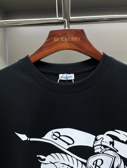 Classic knight pattern T Shirt