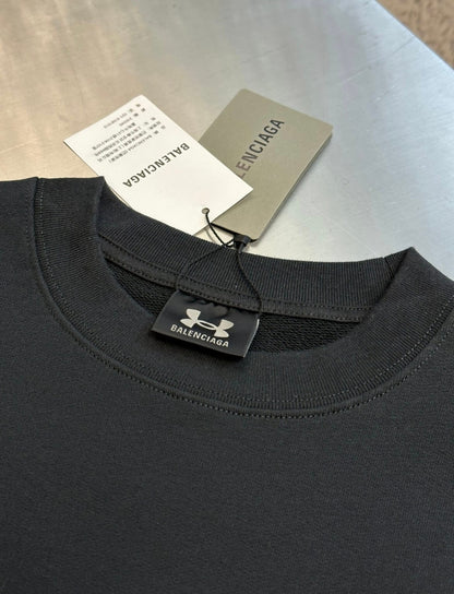 Sweat-shirt à manches superposées artificielles