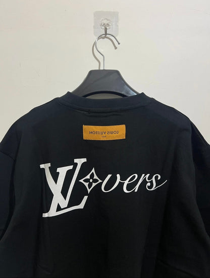 Camiseta clásica con estampado de letras delanteras y traseras