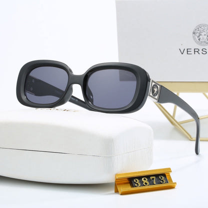 Gafas de sol retro con montura cuadrada pequeña