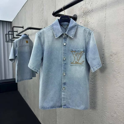 Camisa vaquera bordada con letras de bolsillo