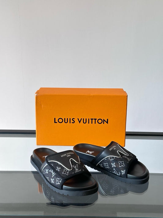 Cowhide Velcro Slippers