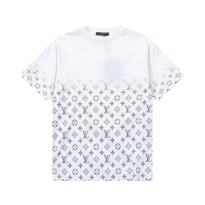 Camiseta con estampado completo de medio cuerpo
