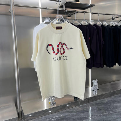 Camiseta con estampado de serpiente 2025