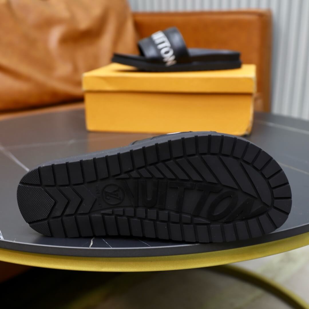Chaussons à imprimé lettre