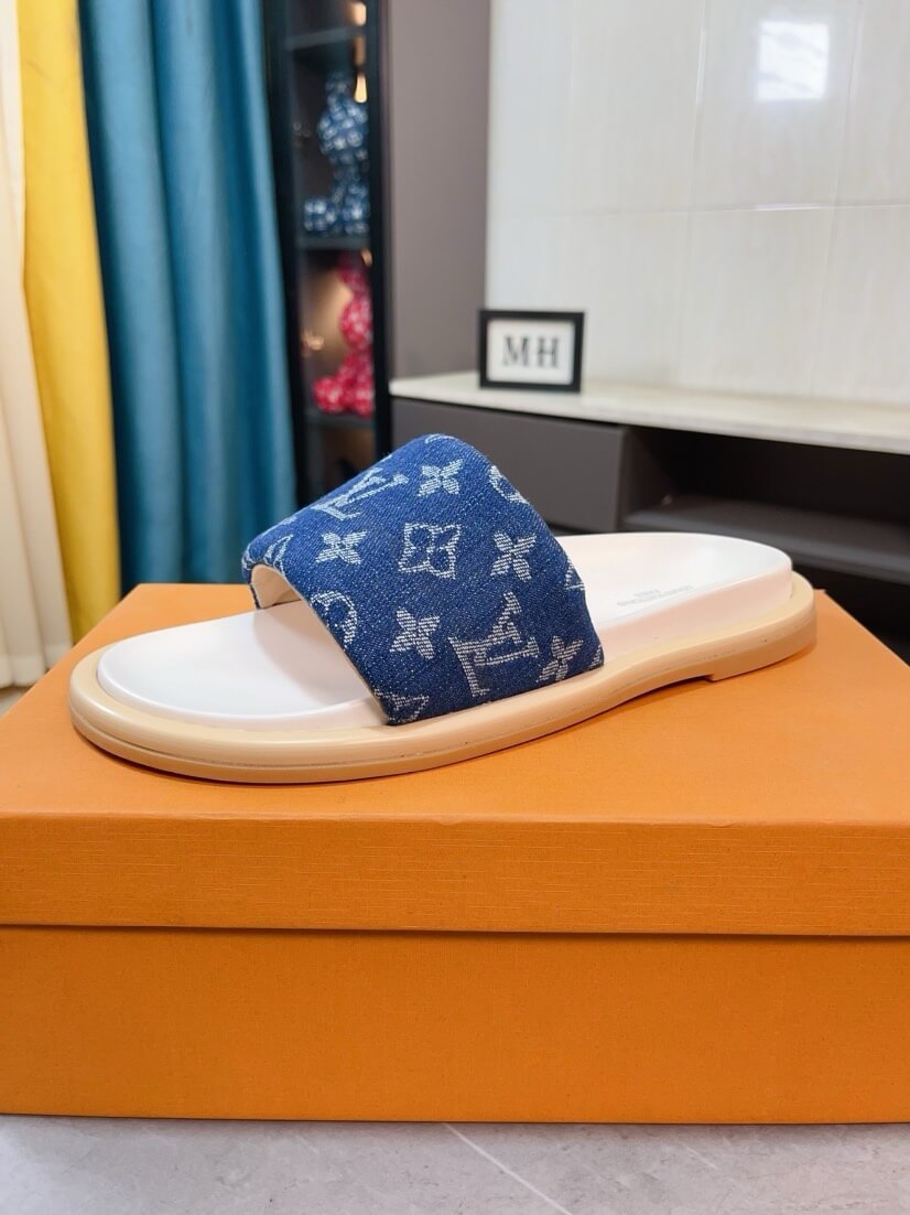 Pantuflas clásicas con estampado integral