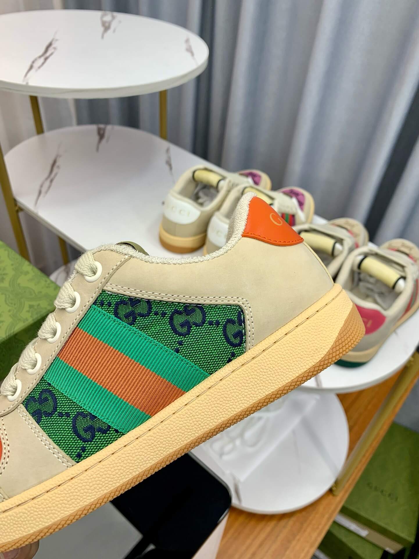 Green Double-G Design Sneakers