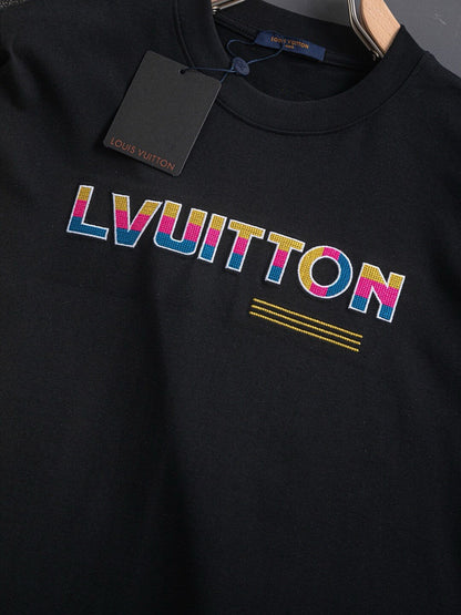 Camiseta bordada con estampado colorido