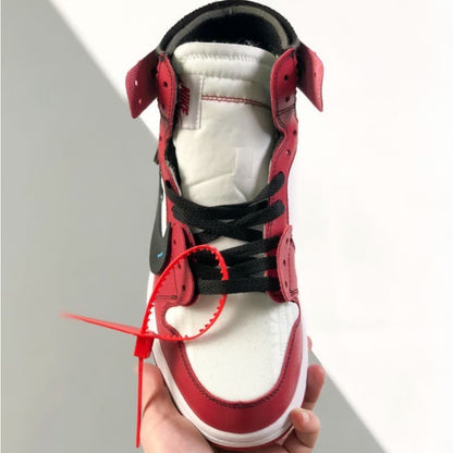 Zapatillas clásicas rojas