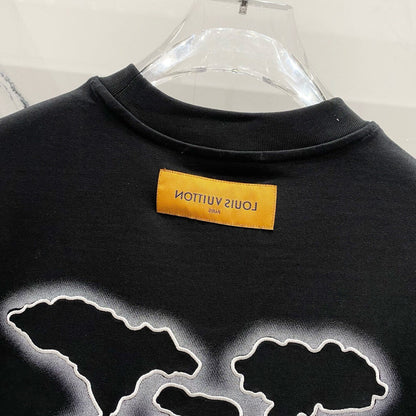 Camiseta bordada con inyección de tinta