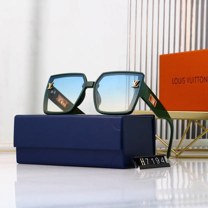 Gafas de sol retro con montura grande y patillas estampadas