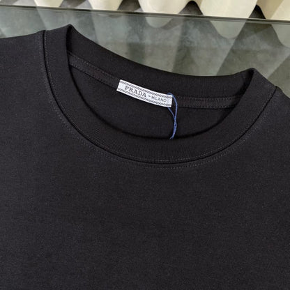 Camiseta con bolsillo utilitario